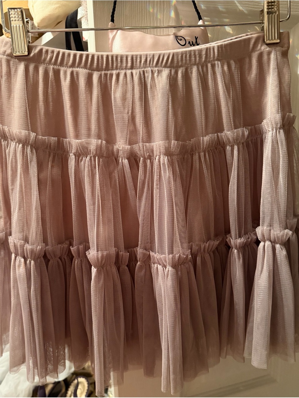 Brand new Buckle Tiered Tulle Mini Skirt in tan
